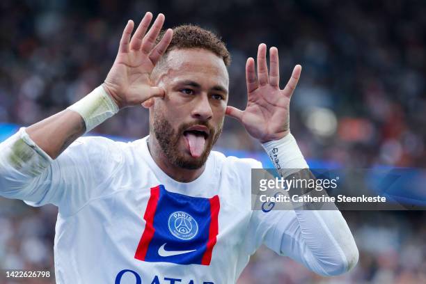 Neymar Jr of Paris Saint-Germain celebrates his goal during the Ligue 1 match between Paris Saint-Germain and Stade Brest at Parc des Princes on...