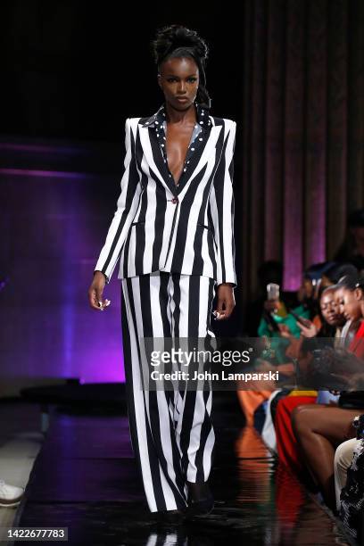 Model Leomie Anderson walks the runway during Sergio Hudson fashion show during New York Fashion Week: The Shows on September 10, 2022 in New York...