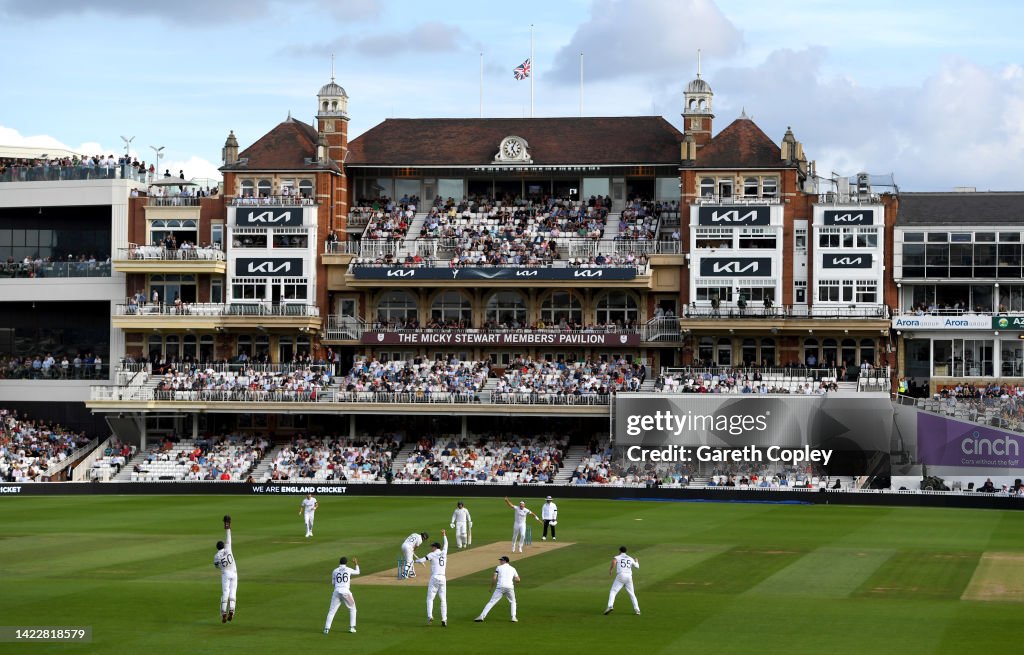 England v South Africa - Third LV= Insurance Test Match: Day Four