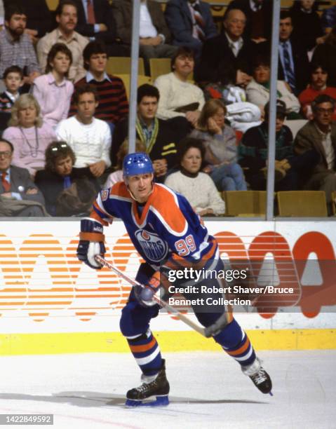 Wayne Gretzky of the Edmonton Oilers circa 1980 in New York, New York.