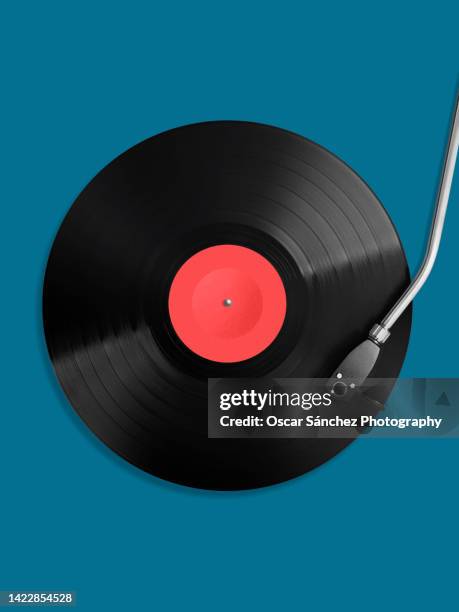 top view of black 12 inch vinyl record - vintage stereo stock pictures, royalty-free photos & images