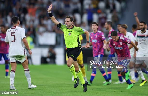 Referee Matteo Marcenaro disallows Juventus third goal scored by Arkadiusz Milik during the Serie A match between Juventus and Salernitana at on...