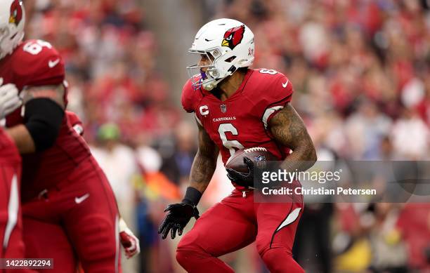 Running back James Conner of the Arizona Cardinals runs with the ball during the second quarter of the game against the Kansas City Chiefs at State...