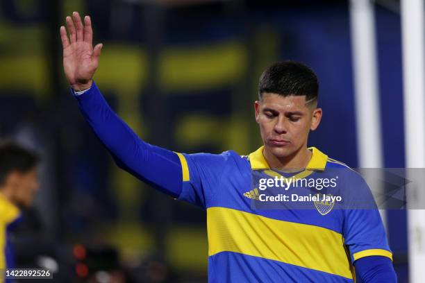 Marcos Rojo of Boca Juniors waves to fans as he leaves the pitch after being sent off during a match between Boca Juniors and River Plate as part of...