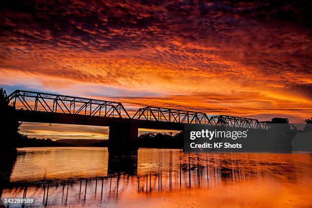 nepean river sunset - penrith imagens e fotografias de stock