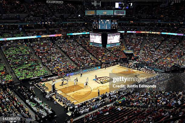 General view of action in the first half between the Notre Dame Fighting Irish and the Connecticut Huskies during the National Semifinal game of the...