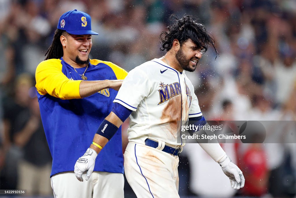 Atlanta Braves v Seattle Mariners