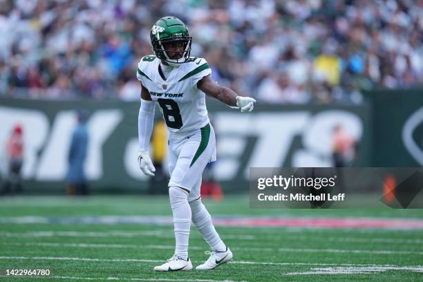 Elijah Moore of the New York Jets in action against the Baltimore Ravens at MetLife Stadium on September 11, 2022 in East Rutherford, New Jersey.