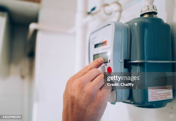 energy crisis - meter stock pictures, royalty-free photos & images