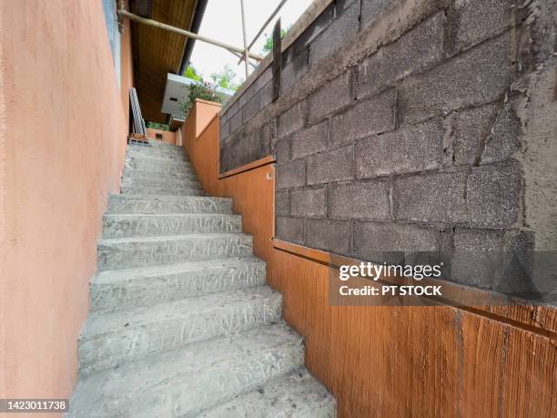 concrete stairs and masonry walls - cracked foundation stock pictures, royalty-free photos & images