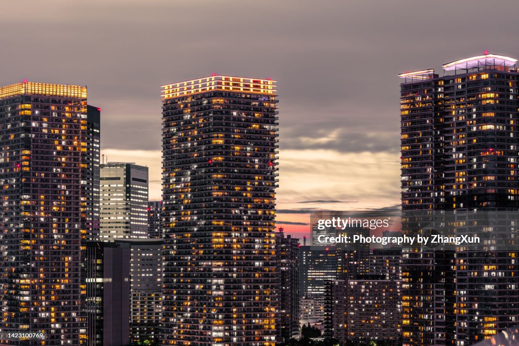 Stunning High Rise Apartments With Sunset Views image