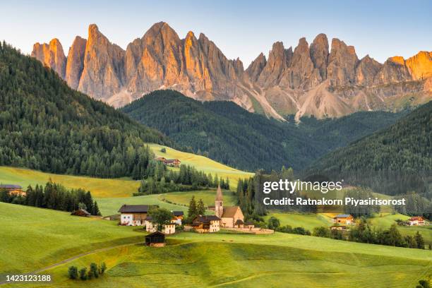 Sunrise Scene Of Landscape With The Santa Maddalena Church And The Dolomites In The Funes Valley South Tyrol Italy, Foto de stock