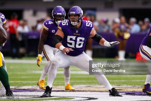 Garrett Bradbury of the Minnesota Vikings competes against the Green Bay Packers in the second quarter of the game at U.S. Bank Stadium on September...