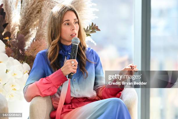 Michaela Reeves Michelle Reeves Photos and Premium High Res Pictures - Getty Images