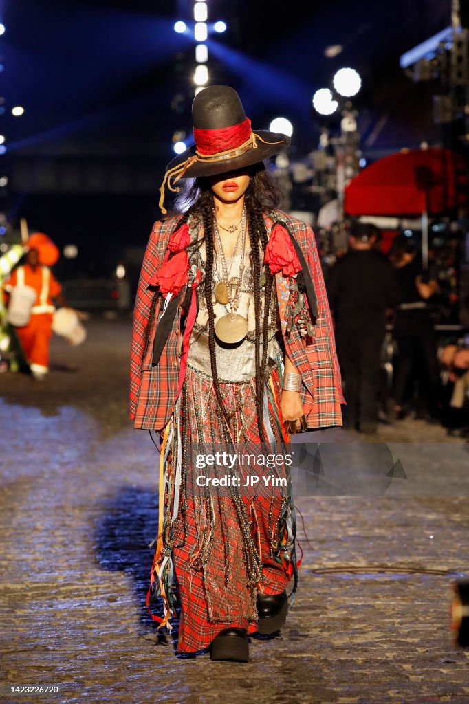 VOGUE World: New York - Runway