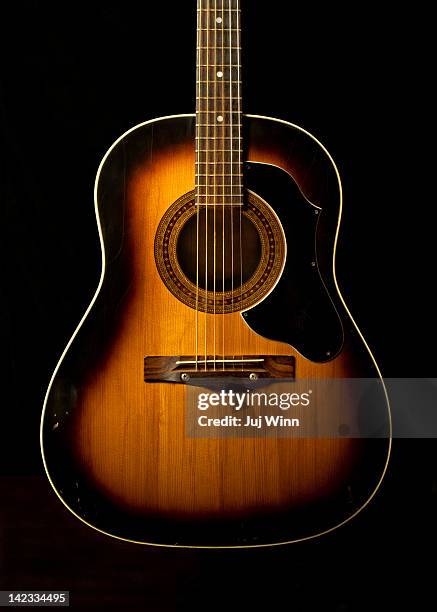 acoustic guitar - akustikgitarre stock-fotos und bilder
