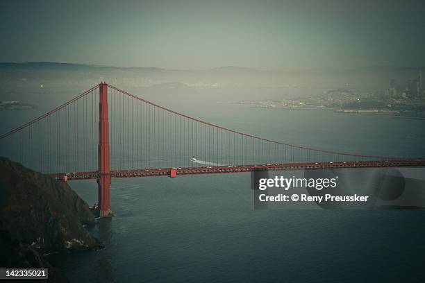 golden gate bridge - reny preussker ストックフォトと画像