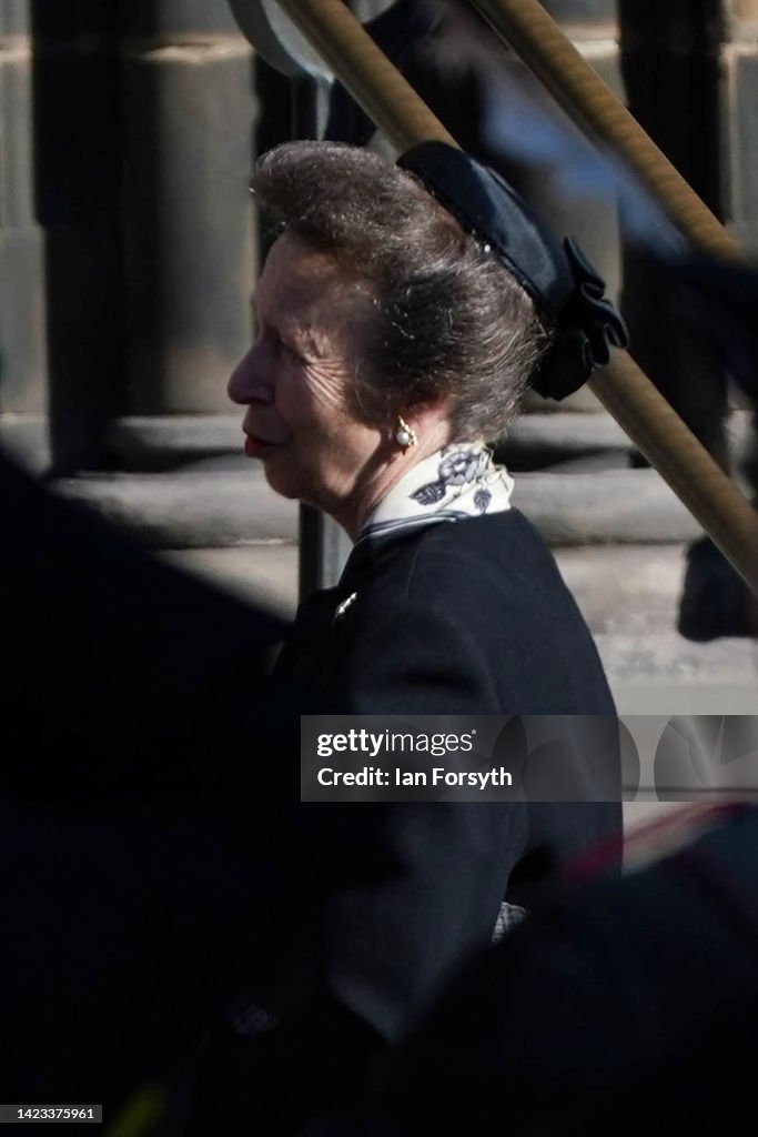 Queen Elizabeth II's Coffin Is Transferred To London