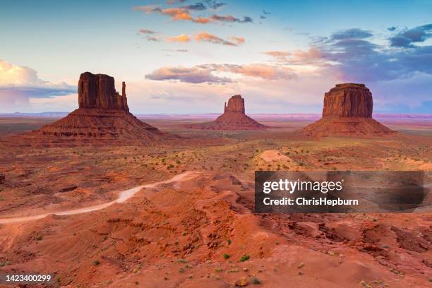 monument valley national park, utah, eua - monumento do parque da tribo do vale - fotografias e filmes do acervo