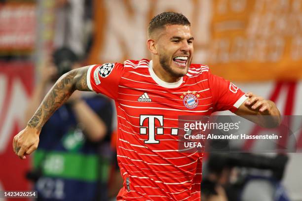 Lucas Hernandez of Bayern Munich celebrates scoring their side's first goal during the UEFA Champions League group C match between FC Bayern München...