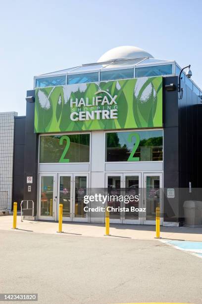 55 Halifax Shopping Centre Stock Photos, High-Res Pictures, and Images ...