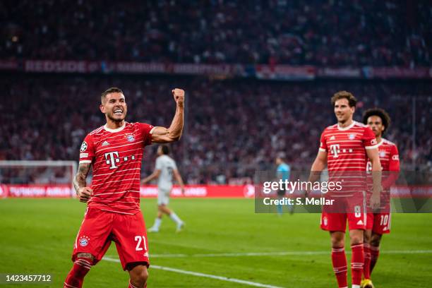 Lucas Hernandez of FC Bayern Muenchen celebrates his goal during the UEFA Champions League group C match between FC Bayern München and FC Barcelona...