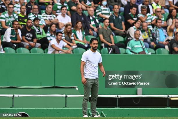 Head coach, Ruben Amorim of Sporting CP reacts during the UEFA Champions League group D match between Sporting CP and Tottenham Hotspur at Estadio...