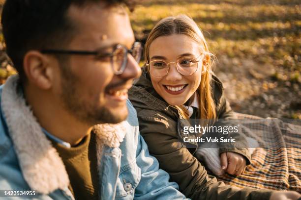 looking at each other - 2020 glasses stock pictures, royalty-free photos & images
