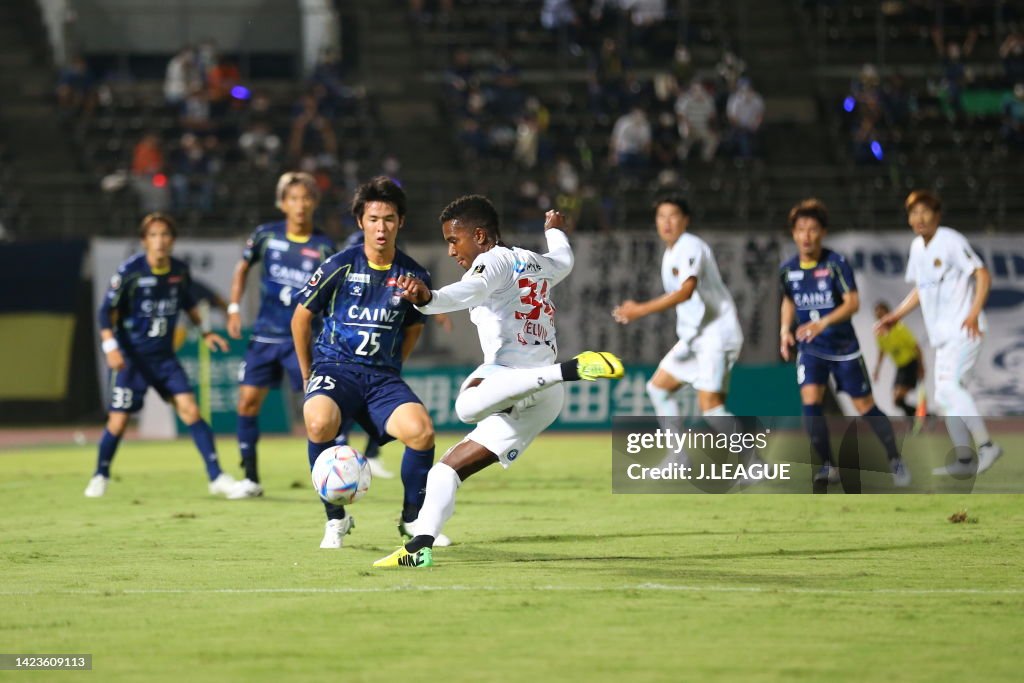 Thespakusatsu Gunma v FC Ryukyu - J.LEAGUE Meiji Yasuda J2