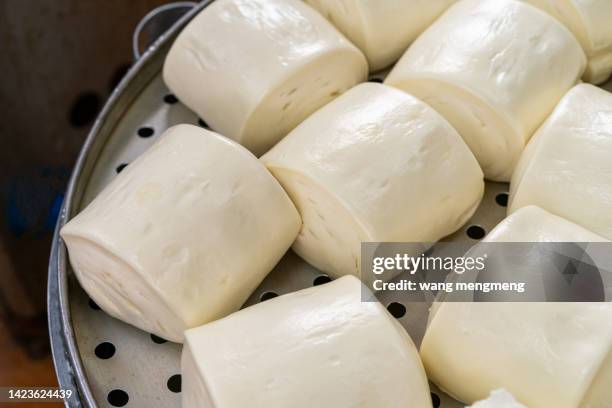 traditional chinese breakfast - steamed bread - 生活方式 stock-fotos und bilder