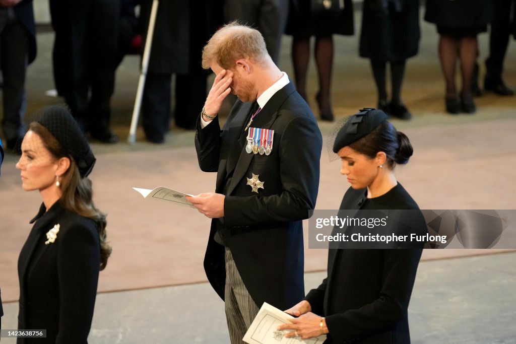 The Coffin Carrying Queen Elizabeth II Is Transferred From Buckingham Palace To The Palace Of Westminster