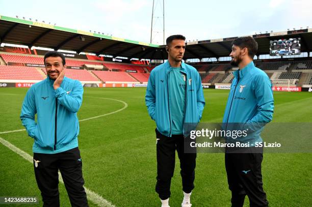 Pedro Rodriguez, Matias Vecino and Luis Alberto of SS Lazio talk |during the walk around at the MCH arena on September 14, 2022 in Herning, Denmark.