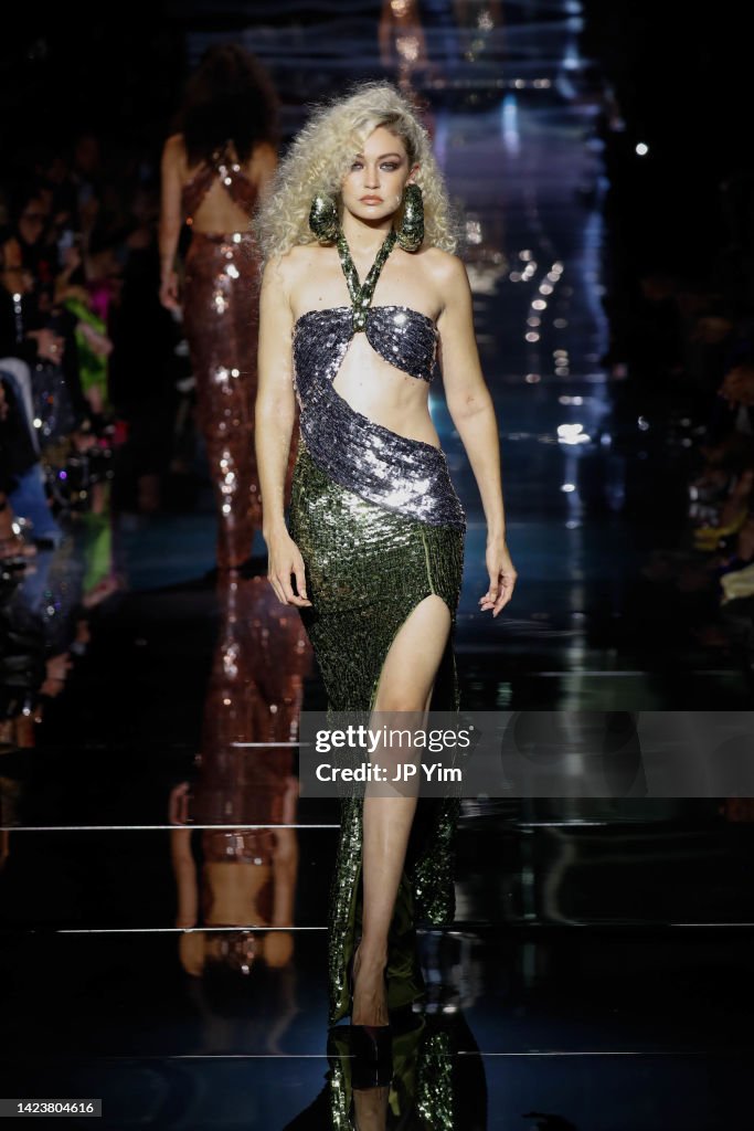 Tom Ford - Runway - September 2022 New York Fashion Week: The Shows