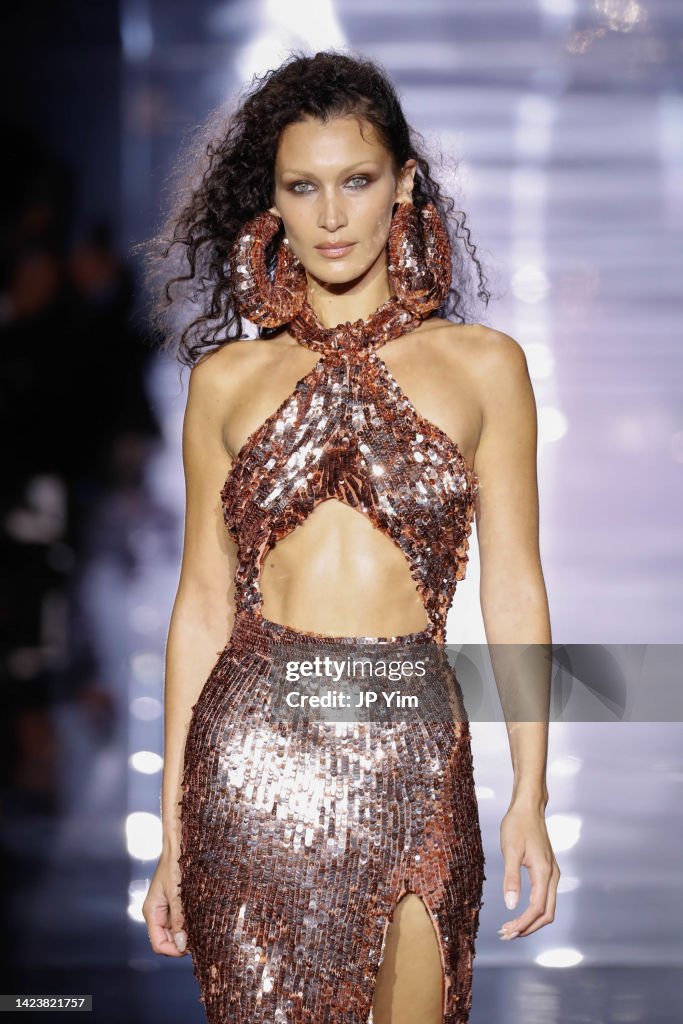 Tom Ford - Runway - September 2022 New York Fashion Week: The Shows