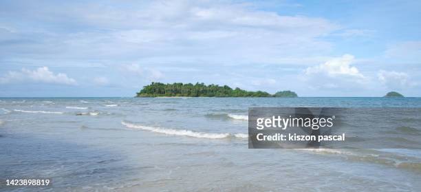 tropical island in phuket province in thailand - phuket province stockfoto's en -beelden