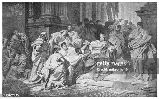 old engraved illustration of death of julius caesar, ides of march - caesar must die fotografías e imágenes de stock