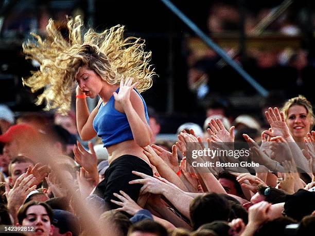 Wbcn River Rave Photos and Premium High Res Pictures - Getty Images