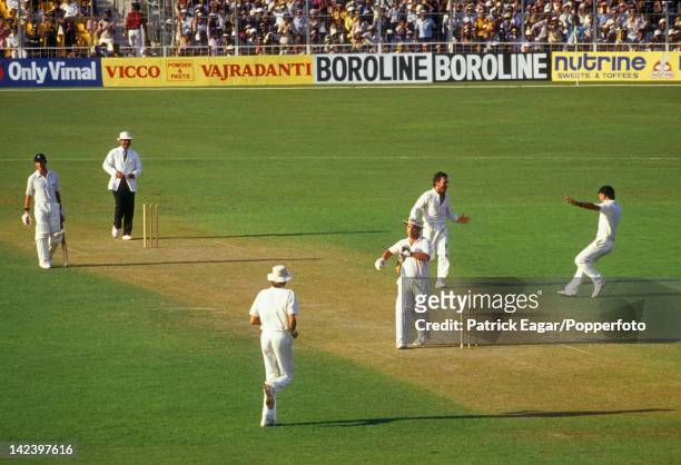 Cricket World Cup Final at Calcutta 1987 Mike Gatting is out - reverse sweeping - ct Dyer b Border I875055