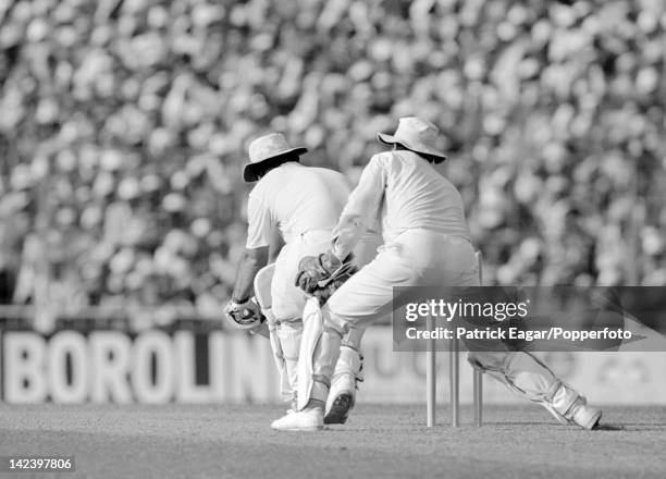 Cricket World Cup 1987 Final England v Australia at Calcutta Mike Gatting plays the reverse sweep that had him caught by Greg Dyer off Allan Border...