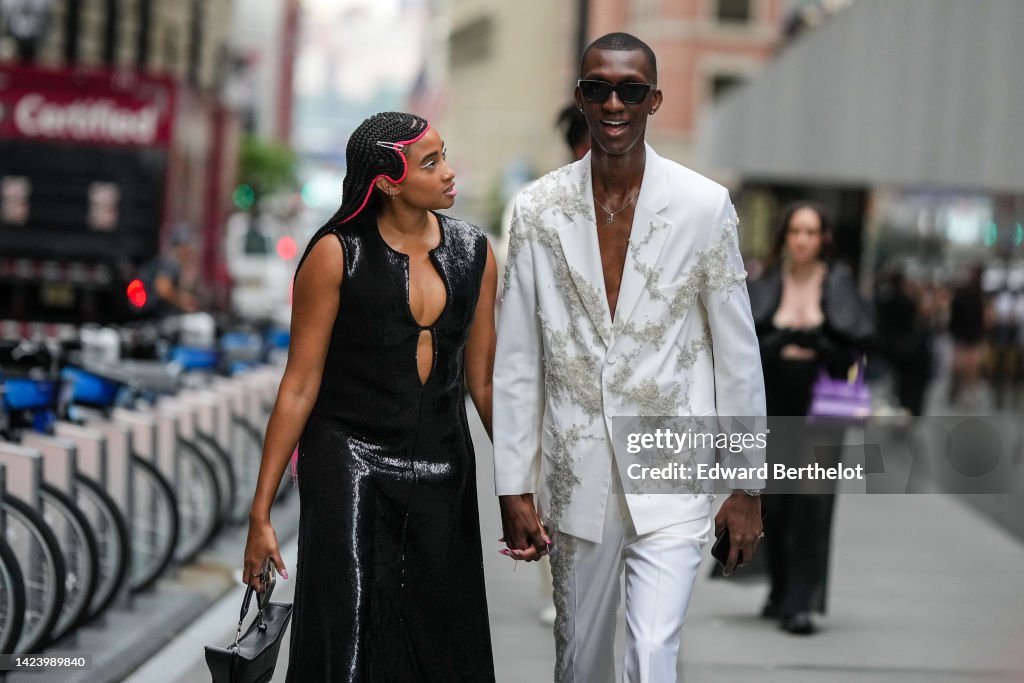 Street Style - September 2022 - New York Fashion Week