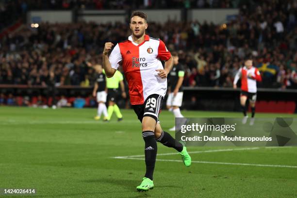 Santiago Gimenez of Feyenoord celebrates after scoring their side's fifth goal during the UEFA Europa League group F match between Feyenoord and SK...