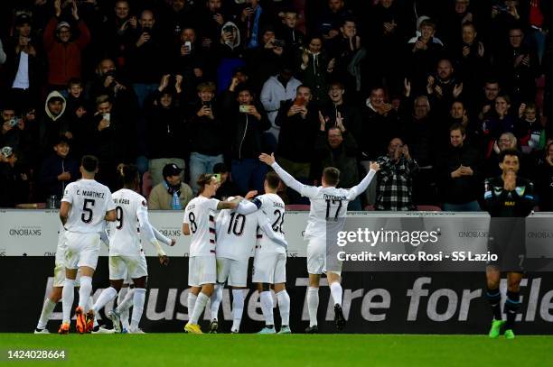 Evander of FC Midtjylland celebrates a third goal a penalty with his team mates during the UEFA Europa League group F match between FC Midtjylland...