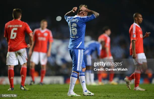 Raul Meireles of Chelsea celebrates scoring their second goal during the UEFA Champions League Quarter Final second leg match between Chelsea FC and...