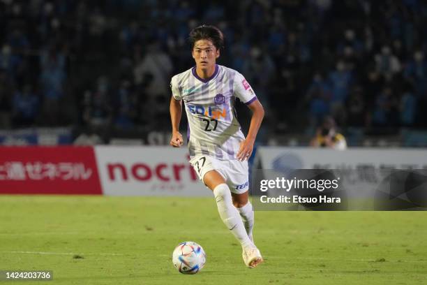 Takumu Kawamura of Sanfrecce Hiroshima in action during the J.LEAGUE Meiji Yasuda J1 29th Sec. Match between Kawasaki Frontale and Sanfrecce...