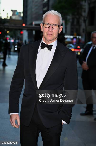 Anderson Cooper arrives to the Caring for Women Dinner at The Pool Restaurant on September 15, 2022 in New York City.