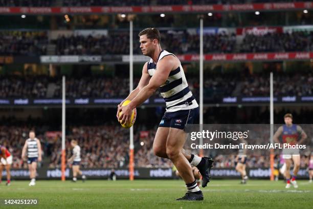 Tom Hawkins of the Cats kicks a goal during the AFL First Preliminary match between the Geelong Cats and the Brisbane Lions at Melbourne Cricket...