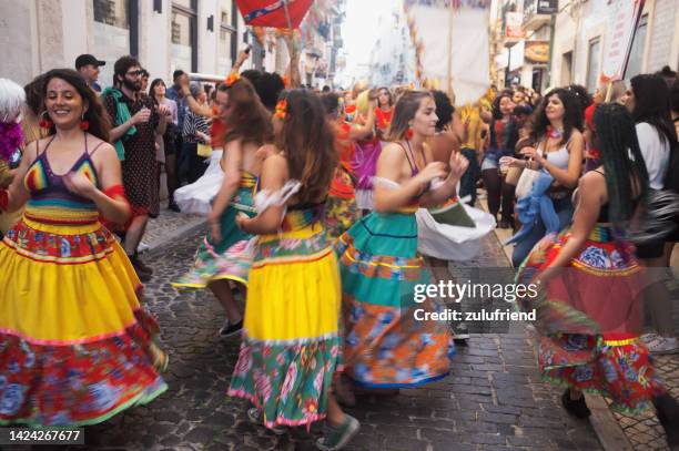 maractu brasileiro em lisboa - grupo grande de pessoas - fotografias e filmes do acervo