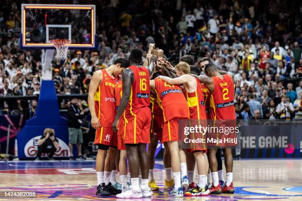 Players of Spain celebrate after winning the FIBA EuroBasket 2022 semi-final match between Germany and Spain at EuroBasket Arena Berlin on September...