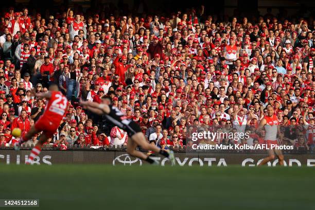 The crowd watches on during the AFL Second Preliminary match between the Sydney Swans and the Collingwood Magpies at Sydney Cricket Ground on...