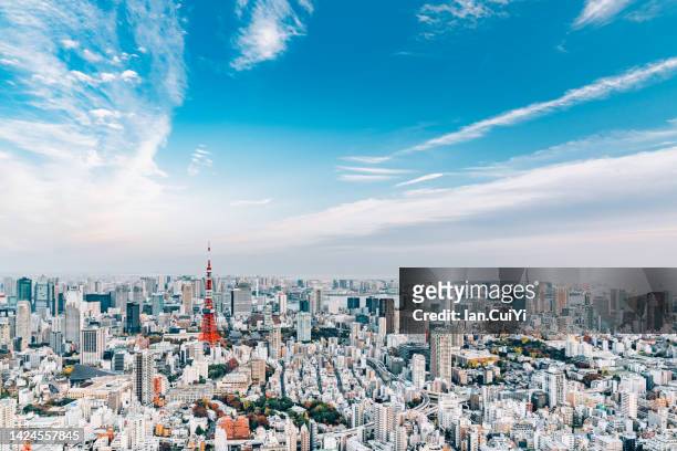 aerial tokyo city view with tokyo tower, minato, tokyo, japan. - the weinstein company host a private screening of august osage county stockfoto's en -beelden